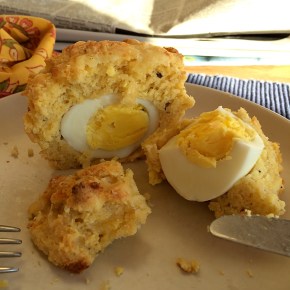 Gluten Free Breakfast “Sandwich”: Bird’s Nest&nbsp;Muffins